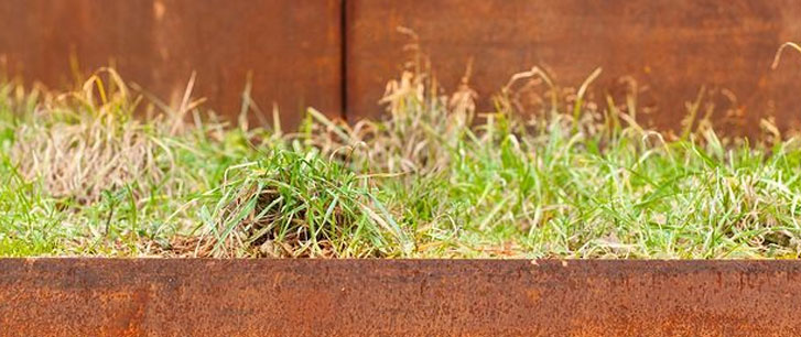 vertical corten steel steps